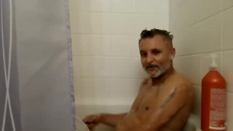 Snapshot of christopher_rain chatting on December 2, 7:31 pm Christopher Rain online show from December 2, 7:31 pm