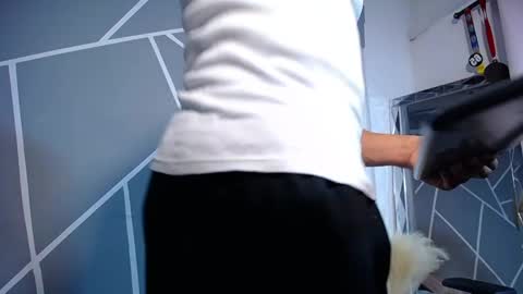 Snapshot of christopherblack_ chatting on May 2, 3:06 pm Christopher Black online show from May 2, 3:06 pm