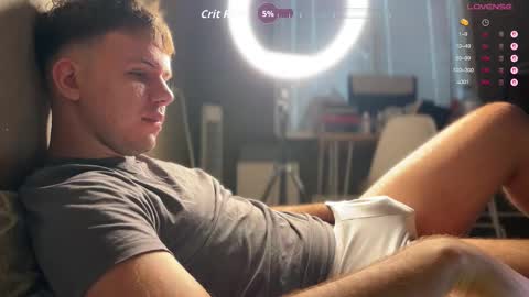 Christopher online show from December 5, 9:40 am