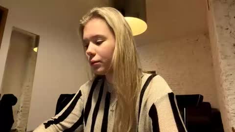 Kiki online show from February 8, 3:15 pm