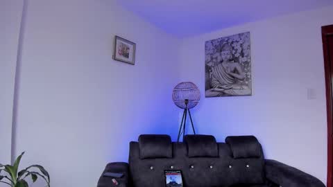 christopherwest1 online show from March 27, 12:16 pm