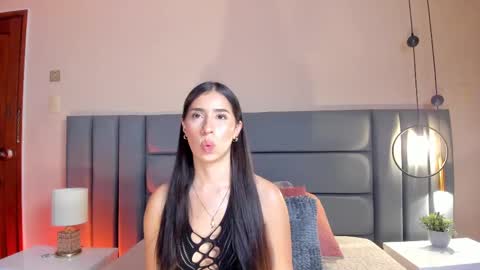 Snapshot of christy_seaa chatting on September 19, 6:08 pm Christy online show from September 19, 6:08 pm