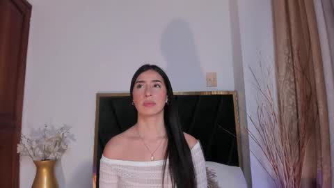 Snapshot of christy_seaa chatting on September 22, 6:32 pm Christy online show from September 22, 6:32 pm