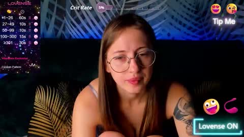 ChristyCrayme online show from October 16, 1:28 am