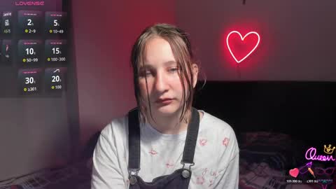 Snapshot of christyw3b chatting on May 30, 7:44 pm christyw3b online show from May 30, 7:44 pm