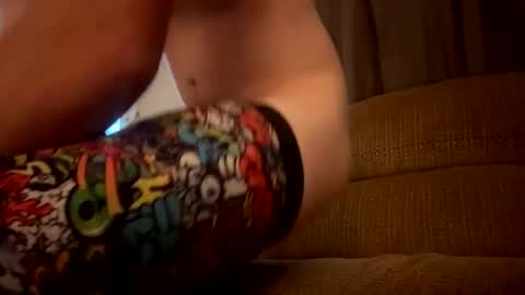 chriswells062590 online show from May 4, 11:01 pm