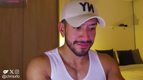 Snapshot of chrisxfo chatting on February 6, 3:33 am Chris online show from February 6, 3:33 am