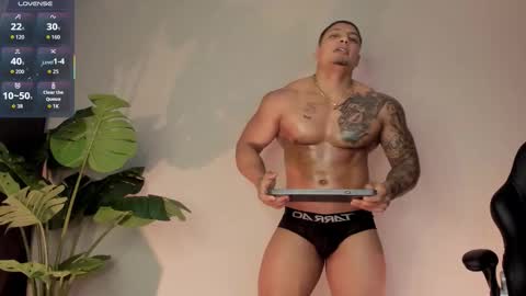 chrizmacgregor online show from October 24, 1:24 am