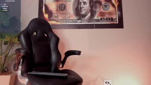 chrizmacgregor online show from November 28, 11:29 pm