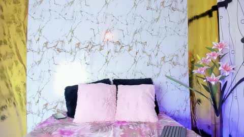 Christal Golden online show from September 27, 6:35 pm