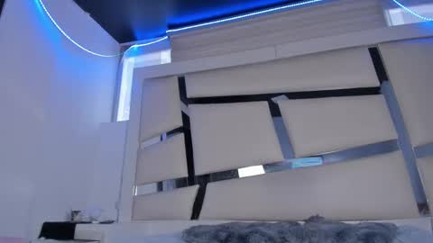 Snapshot of chrystal_jade chatting on March 20, 1:16 pm instagram chrystaljade.1 online show from March 20, 1:16 pm