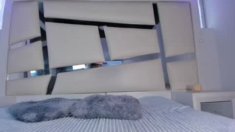 Snapshot of chrystal_jade chatting on March 21, 1:16 pm instagram chrystaljade.1 online show from March 21, 1:16 pm