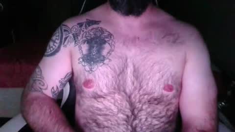 Snapshot of chub_bear_99 chatting on April 11, 3:00 am chub bear 99 online show from April 11, 3:00 am