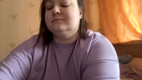 Snapshot of chubby__katie_ chatting on February 17, 12:27 pm Kat online show from February 17, 12:27 pm