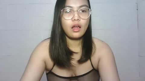 Snapshot of chubbycheeks27 chatting on February 5, 4:25 pm chubbycheeks27 online show from February 5, 4:25 pm