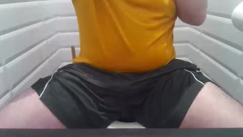 chubbycub14 online show from May 8, 6:35 pm
