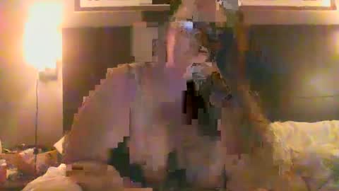 Snapshot of chubbycutie420 chatting on October 4, 6:44 am chubbycutie420 online show from October 4, 6:44 am
