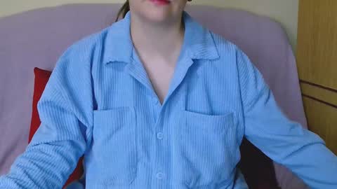 Snapshot of chubbymaia chatting on December 15, 8:58 pm Maia online show from December 15, 8:58 pm