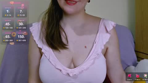 Snapshot of chubbymaia chatting on December 22, 4:59 pm Maia online show from December 22, 4:59 pm