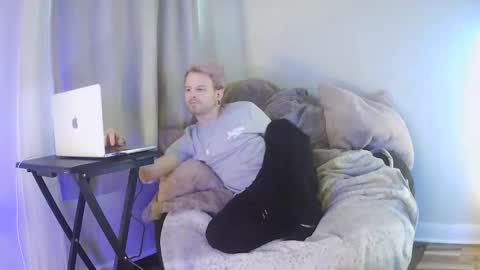 ChubsChadwell online show from November 27, 1:24 pm