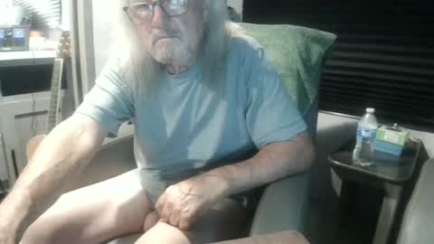 chuck3355257141 online show from July 16, 1:00 am