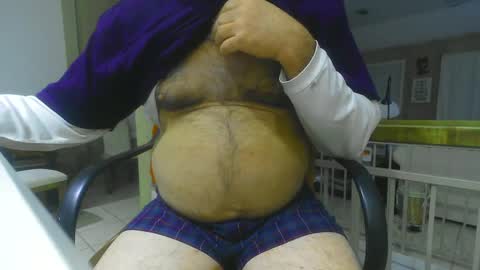 Snapshot of chuck354139 chatting on January 25, 7:49 am chuck354139 online show from January 25, 7:49 am