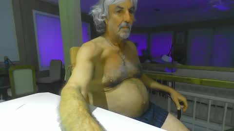 Snapshot of chuck354139 chatting on February 20, 12:04 pm chuck354139 online show from February 20, 12:04 pm