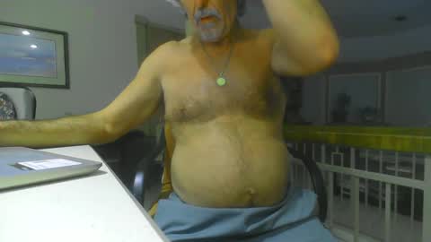 Snapshot of chuck354139 chatting on March 11, 11:12 am chuck354139 online show from March 11, 11:12 am