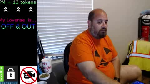 Snapshot of chunkymonkey420 chatting on February 22, 12:38 am Spencer Smokey Bear online show from February 22, 12:38 am