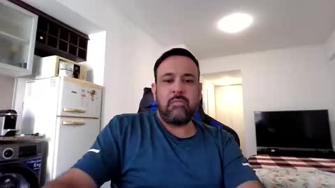 Snapshot of chupamelabi chatting on March 29, 7:36 pm Guillote online show from March 29, 7:36 pm