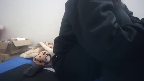 chuppyrose online show from March 20, 1:54 am