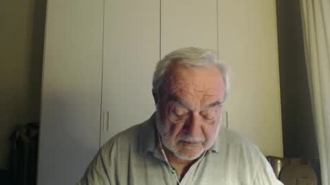 Snapshot of ciaoamoremio4 chatting on December 4, 12:47 pm ciaoamoremio4 online show from December 4, 12:47 pm