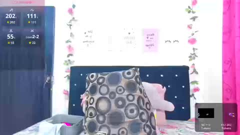 Snapshot of ciaraebonyxxx chatting on March 19, 1:42 am ciaraebonyxxx online show from March 19, 1:42 am