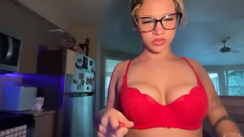 cici1900 online show from July 20, 2:19 pm