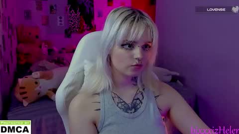 Snapshot of cigaretteduringsex chatting on February 10, 3:32 am Helen and Teya online show from February 10, 3:32 am