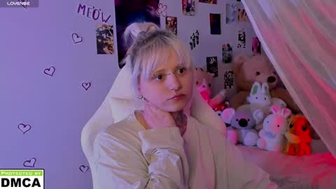 Snapshot of cigaretteduringsex chatting on February 16, 6:31 am Helen and Teya online show from February 16, 6:31 am