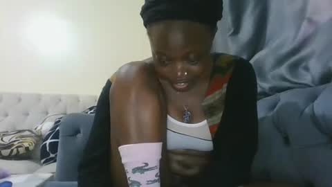 cilia petite online show from April 13, 11:05 am