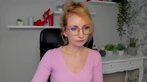 Cinderella online show from March 4, 6:30 am