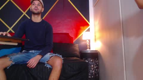 CindyandCarlo online show from December 4, 12:36 pm