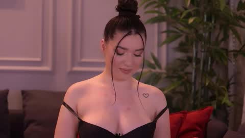 Cindy online show from March 31, 5:52 am