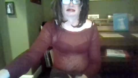 Snapshot of cindyhewittslut chatting on October 1, 6:52 am cindyhewittslut online show from October 1, 6:52 am