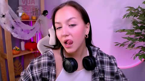 Cindy online show from October 30, 5:09 am