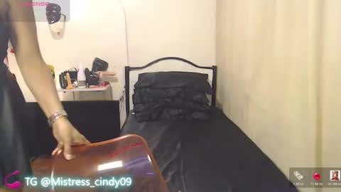 Cindy online show from May 28, 3:42 pm