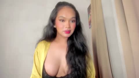 Snapshot of cinnamoncandy14 chatting on January 12, 3:28 pm Ask me online show from January 12, 3:28 pm