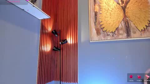 Snapshot of cinnia_ chatting on March 12, 11:16 am Cintia online show from March 12, 11:16 am