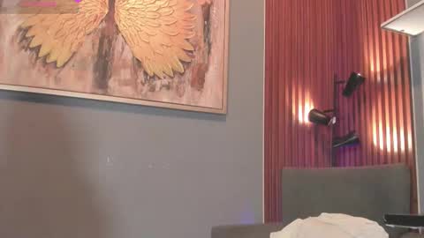 Snapshot of cinnia_ chatting on March 21, 11:37 am Cintia online show from March 21, 11:37 am