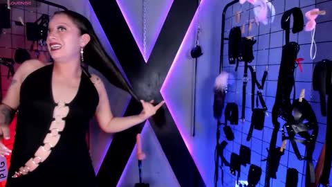Snapshot of cinthia_iris_bdsm chatting on March 25, 3:12 am cinthia_iris_bdsm online show from March 25, 3:12 am