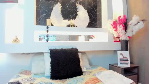 Snapshot of cinthya_mjs chatting on September 26, 12:09 pm Cinthya online show from September 26, 12:09 pm