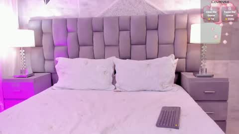 Snapshot of cintiacolins chatting on February 25, 8:51 pm CintiaCollins online show from February 25, 8:51 pm