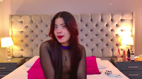 Snapshot of cintiaholms chatting on March 10, 10:48 pm Pretty Cintia online show from March 10, 10:48 pm